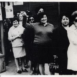 3. Mujeres en la fila para sufragar. Elecciones presidenciales de 1970.