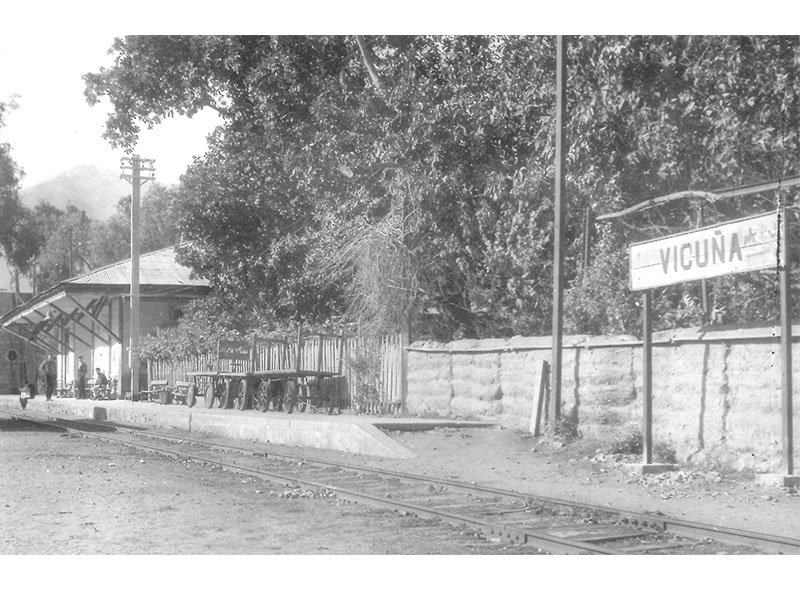 8. Estación de Vicuña, hacia 1900.