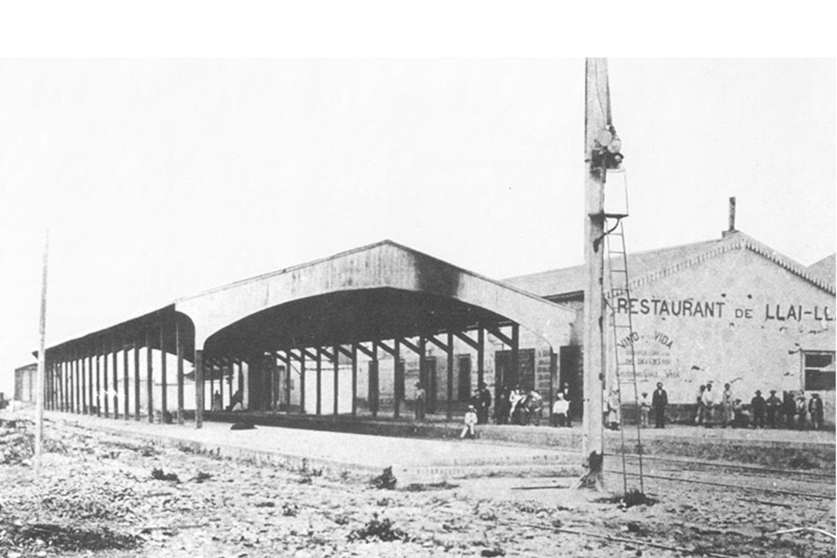 9. Estación de Llay-Llay, ubicada antes de la cuesta de El Tabón, inaugurada en 1863.