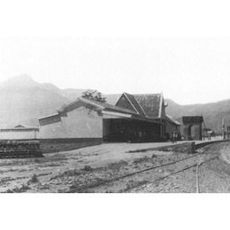 10. Estación de La Calera, utilizada también como punto de partida de la red norte, construida en 1890.