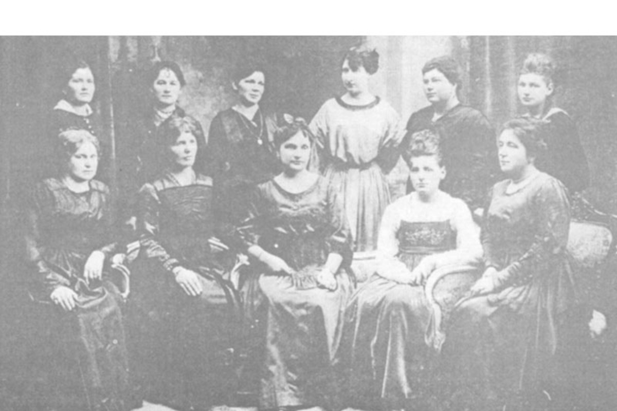 5. Directorio de la Sociedad La mujer croata, Punta Arenas, 1916.