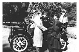 10. Escena de la película "Romance de medio siglo", 1946.
