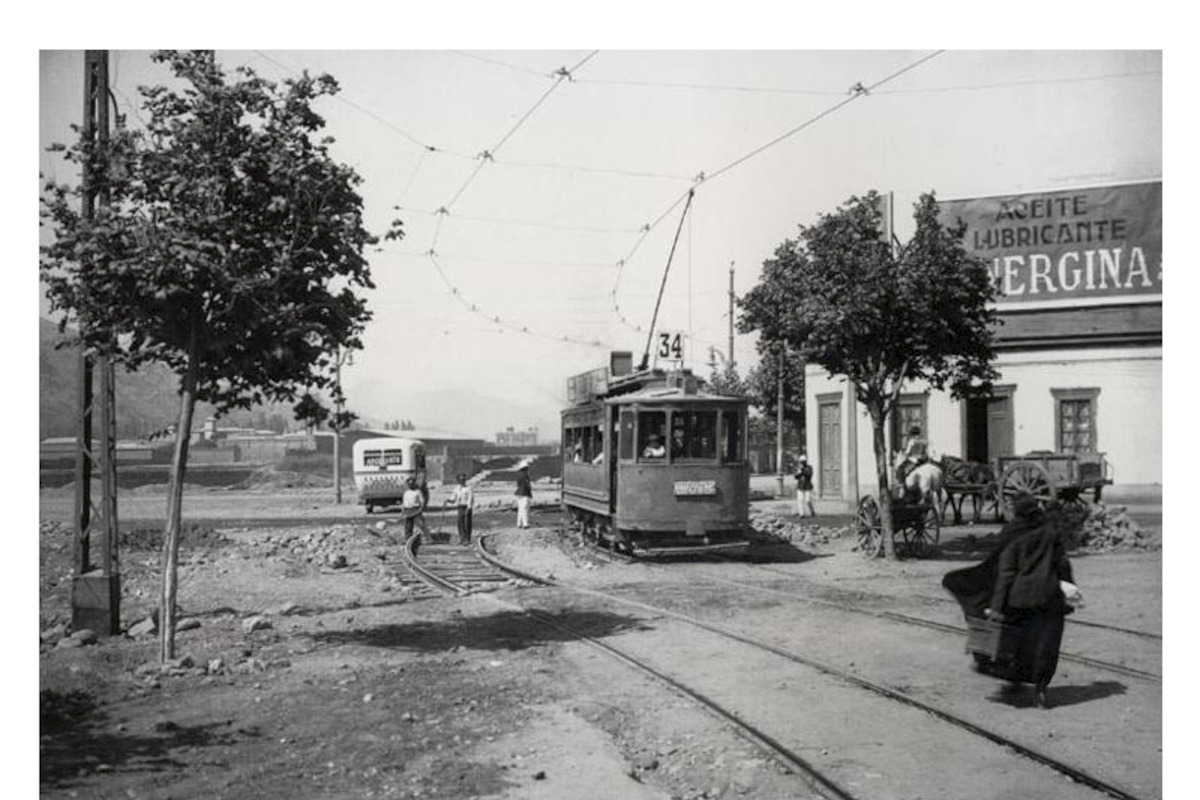 4. Tranvía en calle Bustamante con Providencia, 1927.