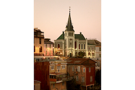 Iglesia Luterana, Valparaíso, Región de Valparaíso. Roderik Henderson. Fundación Imagen de Chile (FICH).