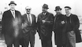 2. Manuel Rojas junto a Pedro Lastra, Pablo Neruda, Fernando Alegría y Gonzalo Rojas, San Vicente, Talcahuano, 1964.