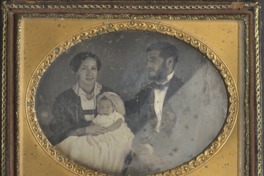 3. Retrato familiar. Daguerrotipo tomado Entre 1840 y 1900.