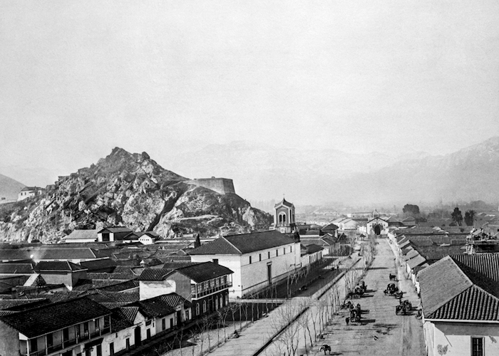 Vista de la Alameda con el frontis del convento, 1874.