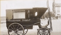 3. Ambulancia comprada en 1905.