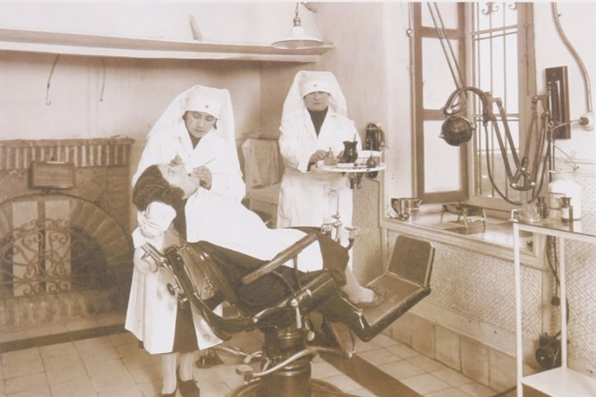 8. Enfermeras de la Cruz Roja en las Cruzadas de Salud Dental, hacia 1928.