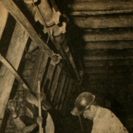 14. Mineros al interior de una mina.