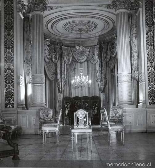 2. Palacio Cousiño de Santiago, vista de sala de música, 1900.