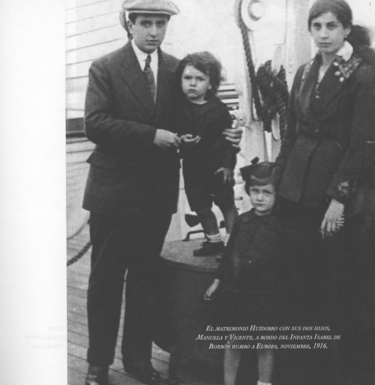 4. Huidobro y su familia viajando a Europa en 1916.