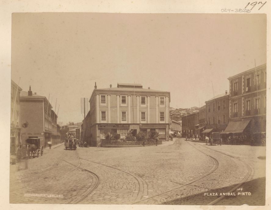 Plaza Anibal Pinto, hacia 1880.