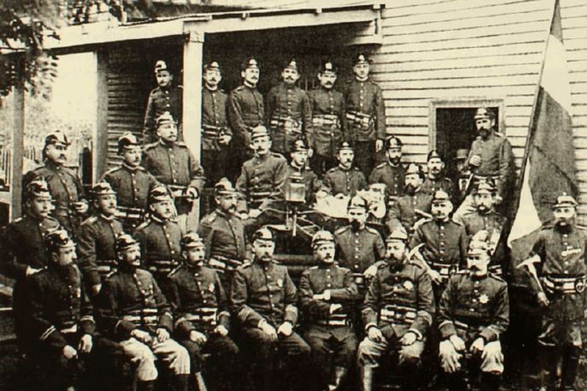 6. Voluntarios de la Bomba Alemana. Temuco, 1900.