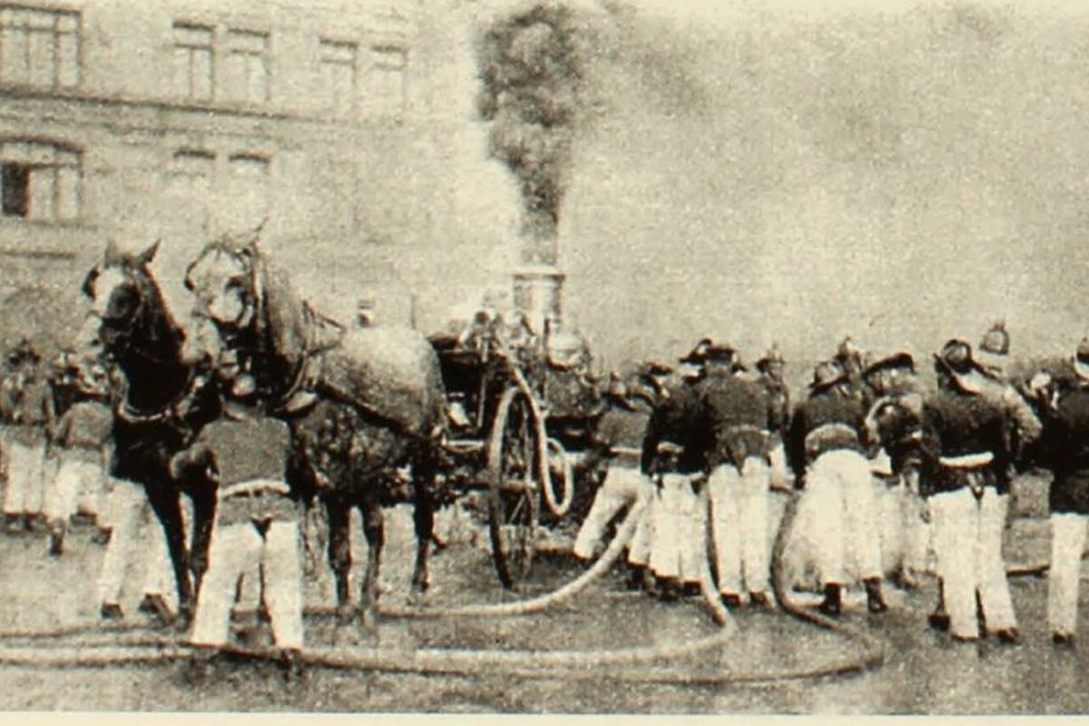 7. Ejercicios de bomberos. Valparaíso, 1905.