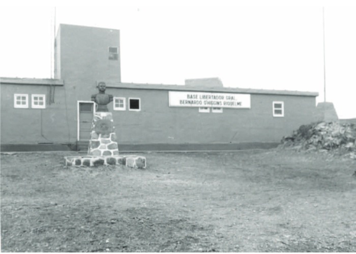 6. La base militar en la Antártica en 1979.