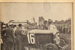 9. Azzari después de terminar un carrera victorioso. Año 1931.