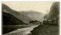 1. Ferrocarril Trasandino en la ruta del Valle de Uspallata, año 1917.
