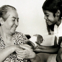 Gabriela Mistral y los oficios