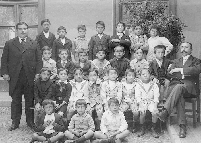 Alumnos de la Escuela Superior nº 13, 1914.