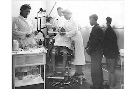 Clínica dental. Liceo de Aplicación N° 3 de hombres.