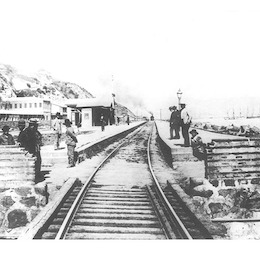 6. Estación Matadero ubicada entre Valparaíso y Viña del Mar, ca. 1900.