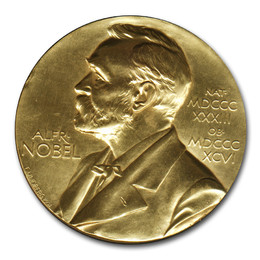 8. Medalla Premio Nobel, recibida por Gabriela Mistral.