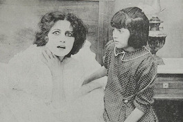 2. María Padín en escena de La avenida de las Acacias, 1918.