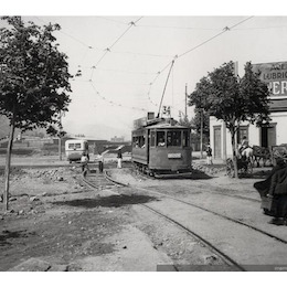 4. Tranvía en calle Bustamante con Providencia, 1927.
