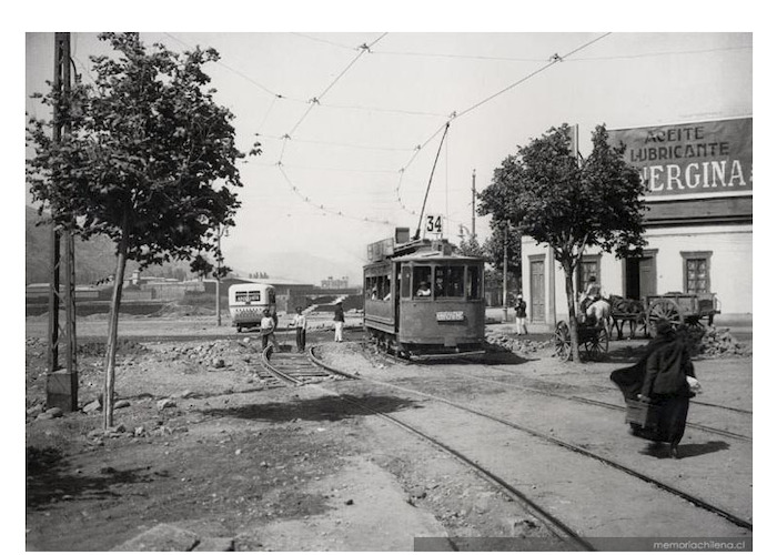 4. Tranvía en calle Bustamante con Providencia, 1927.