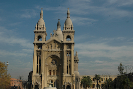 8. Iglesia del Santísimo Sacramento, Santiago.