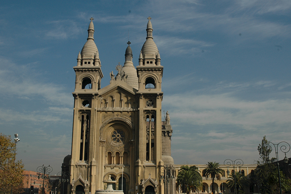 8. Iglesia del Santísimo Sacramento, Santiago.