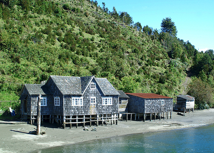 Palafitos, Canal Dalcahue, Chiloé. Servicio Nacional de Turismo - Sernatur, Fundación Imagen de Chile (FICH).