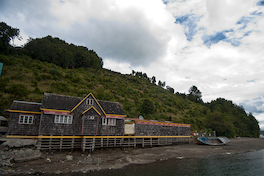 Palafito, Chiloé. Felipe Cantillana, Prochile, Fundación Imagen de Chile (FICH).