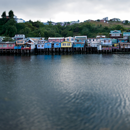 Palafito, Chiloé. Felipe Cantillana, Prochile, Fundación Imagen de Chile (FICH).