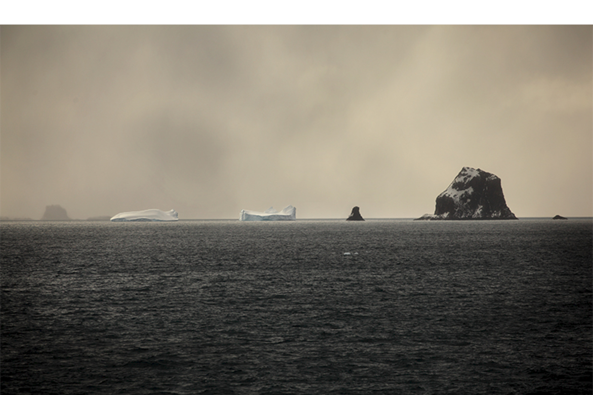 La Antártica fotografiada por Roderik Henderson.