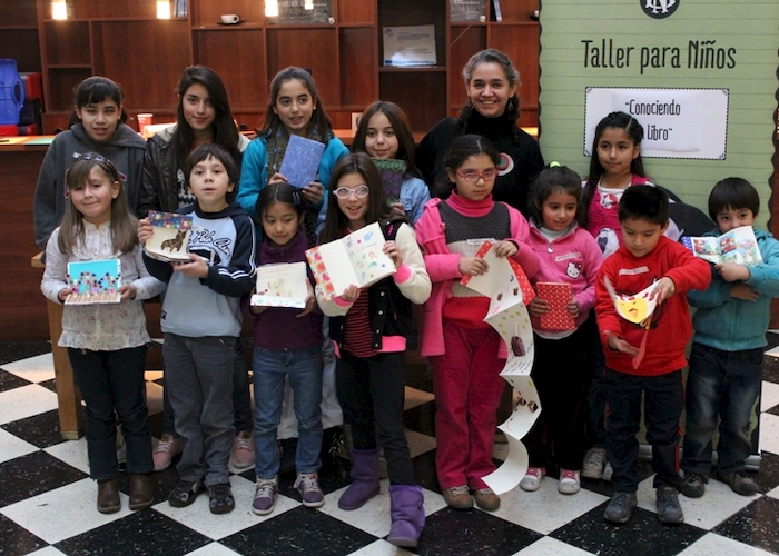 Participantes del taller "Conociendo un libro"