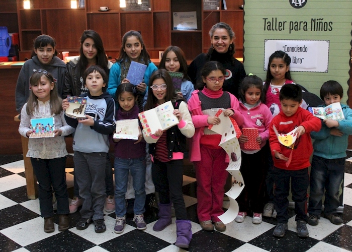 Participantes del taller "Conociendo un libro"