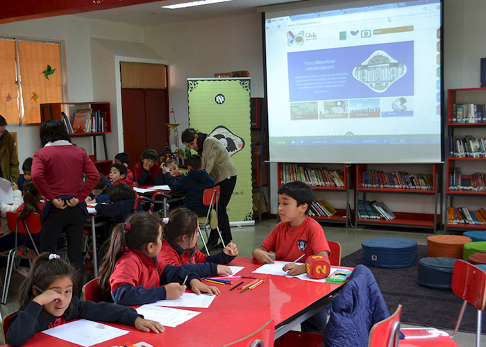 Visita a la Escuela Efraín Maldonado