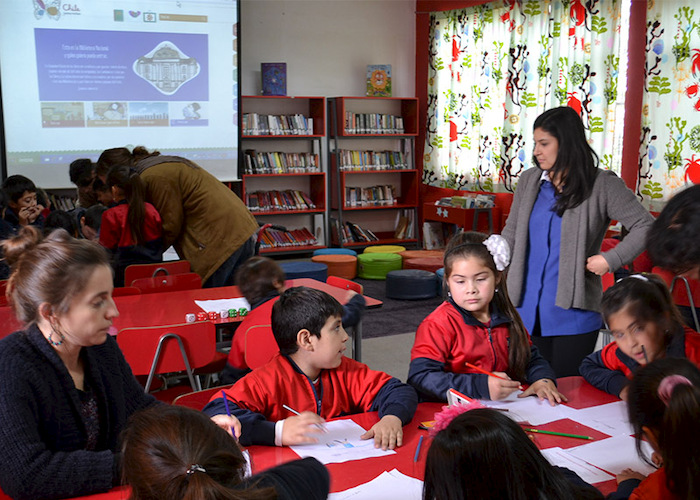 Visita a la Escuela Efraín Maldonado