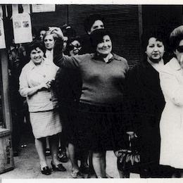 5. Mujeres votando en 1970