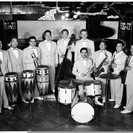 1. La Orquesta Huambaly en Restaurante Nuria, 1957