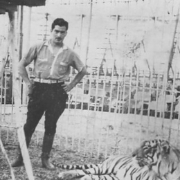 8. Capitán Maluenda con el tigre Príncipe