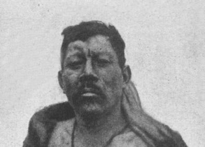 2. Hombre kawéskar, hacia 1920.