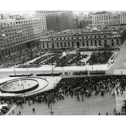 9. La Moneda en 1958.