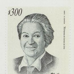 9. Estampilla que celebra los 50 años del Premio Nobel a Gabriela Mistral.