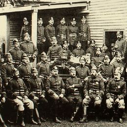 6. Voluntarios de la Bomba Alemana. Temuco, 1900.