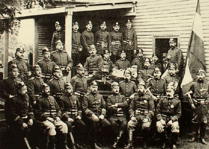 6. Voluntarios de la Bomba Alemana. Temuco, 1900.