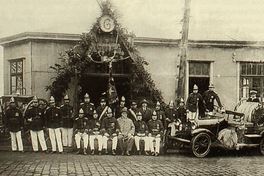 11. Sexta Compañía de Bomberos de Valdivia. Valdivia, hacia 1920.