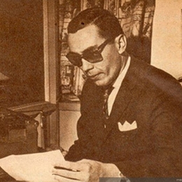 3. Julio Gutitérrez, animador del programa “El Tocadiscos” en Radio Cooperativa, 1964.